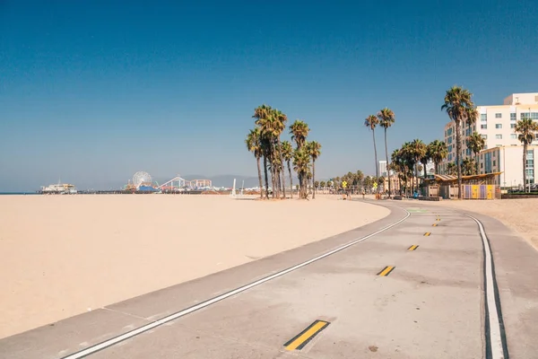 Доріжка Велосипедів Вниз Веніс Біч Лос Анджелесі Прекрасним Пляжем Каліфорнії — стокове фото