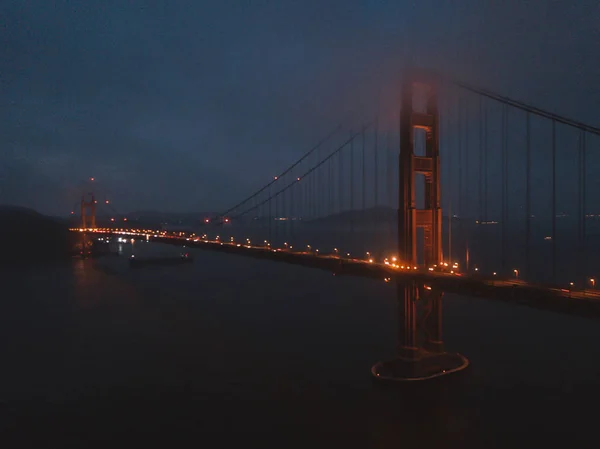 Arkasında Alcatraz Adası Ile San Francisco Golden Gate Köprüsü Çarpıcı — Stok fotoğraf