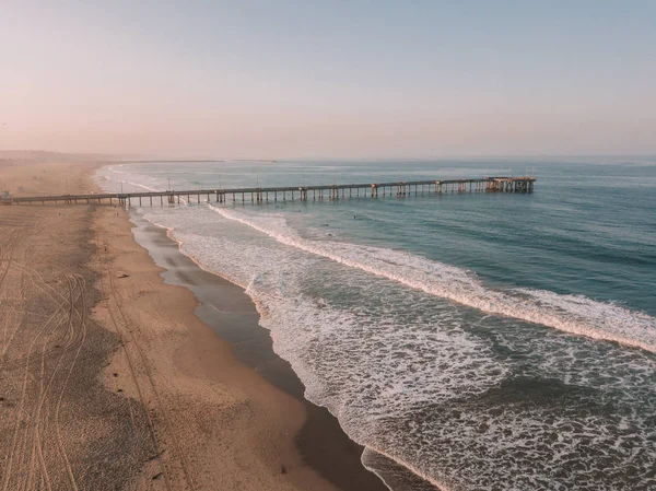 Zonsopgang op de Venice beach in Los Angeles — Stockfoto