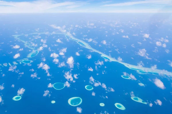 Καταπληκτική Εναέρια Θέα Των Νησιών Και Της Ατόλλης Από Ψηλά — Φωτογραφία Αρχείου
