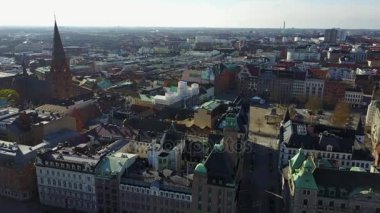 Malmo, İsveç yukarıdan güzel havadan görünümü. Muhteşem şehir manzarası görünümü.