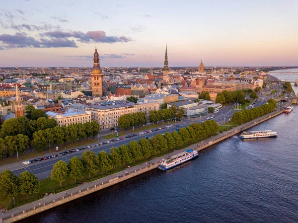 Riga Gamla stan panoramautsikt — Stockfoto