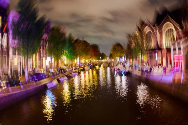 醉酒的阿姆斯特丹城市的看法 模糊的派对之夜 — 图库照片