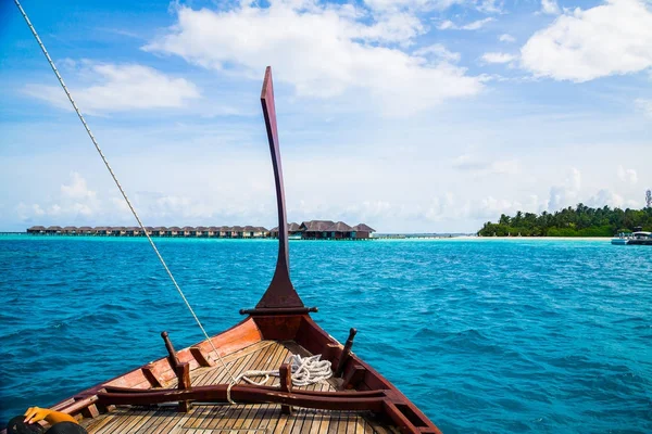 Barco Tradicional Agua Océano Índico Maldivas Navegar Paraíso —  Fotos de Stock