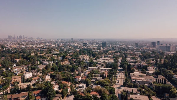 Yukarıdan Los angeles üzerinde panoramik havadan görünümü — Stok fotoğraf