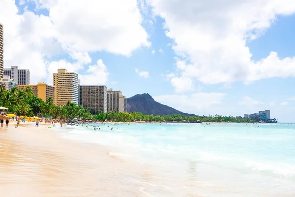 Magnífica Vista Playa Con Edificios Acantilado Diamante Isla Oahu Hawai — Foto de Stock