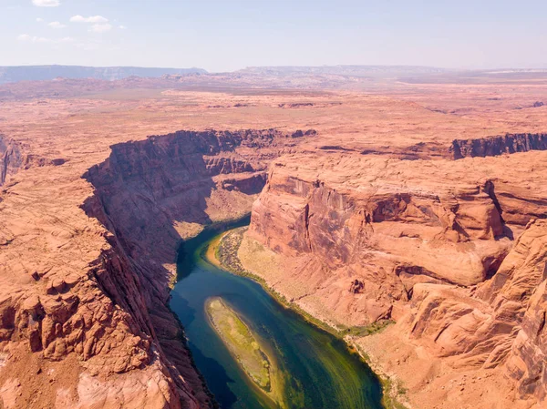 Horseshoe Bend which is a famous meander on river Colorado — Stock Photo, Image