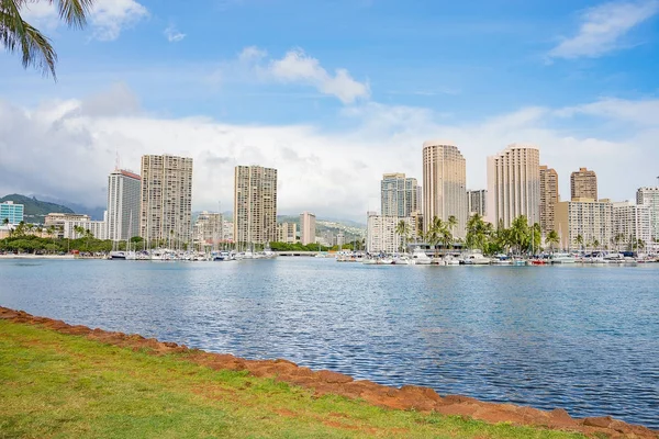 Bela Vista Cidade Honolulu Partir Parque Perto Oceano Pacífico — Fotografia de Stock
