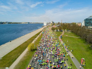 Riga Lattelecom maraton insanlar 