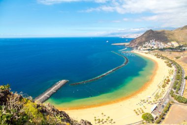 Teresitas görünümü Tenerife adasında plaj