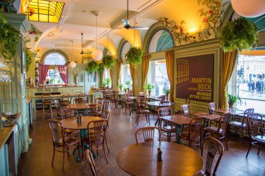 Geleneksel İngiliz pub bar