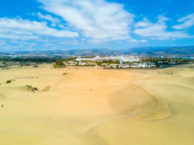 Atlantik Okyanusu tarafından güzel çöl