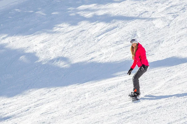 Hermosa Mujer Sexy Snowboard Por Las Laderas Las Montañas —  Fotos de Stock