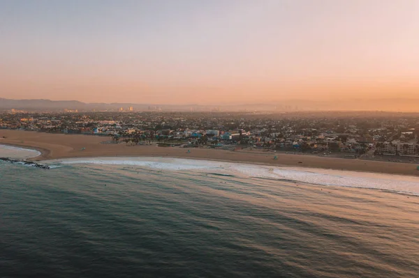 Východ slunce na Venice beach v Los Angeles — Stock fotografie