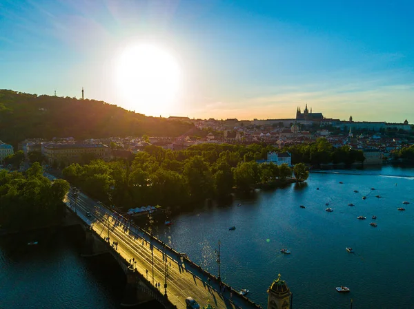 Krásné Vzdušné Slunce Pohled Prague City Panoramatický Výhled Hradem Obzoru — Stock fotografie