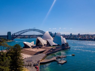 Harbour bridge, Opera Binası karınca liman ile yukarıdan Sydney şehrin havadan görünümü harika. 10 Nisan 2016. Sydney, Avustralya.