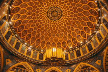 Ibn Battuta alışveriş merkezi Dubai, geleneksel tarzı ile harika klasik arabica iç tasarım.