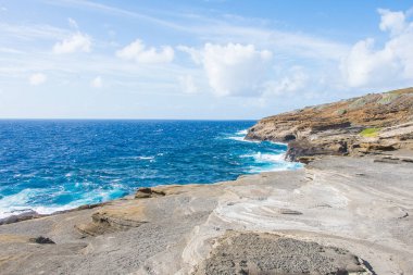 Hawaii Adası Sahili boyunca kayalar