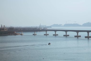 Dubai Atlantis Hotel'e köprüde şaşırtıcı görünümü