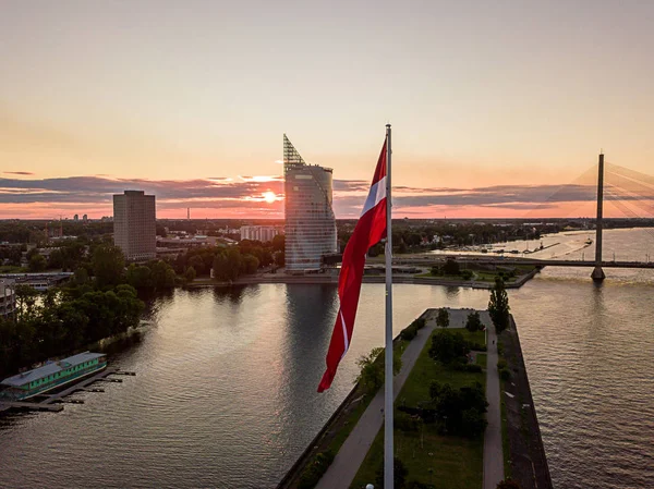 Vista del atardecer sobre Riga en Letonia —  Fotos de Stock