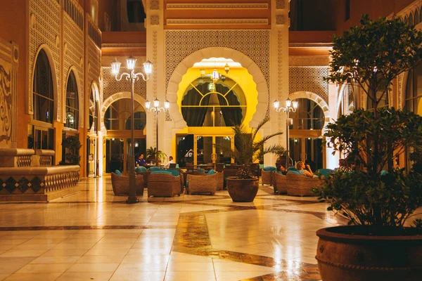 Decoración de cúpula en Emirates Palace hotel — Foto de Stock