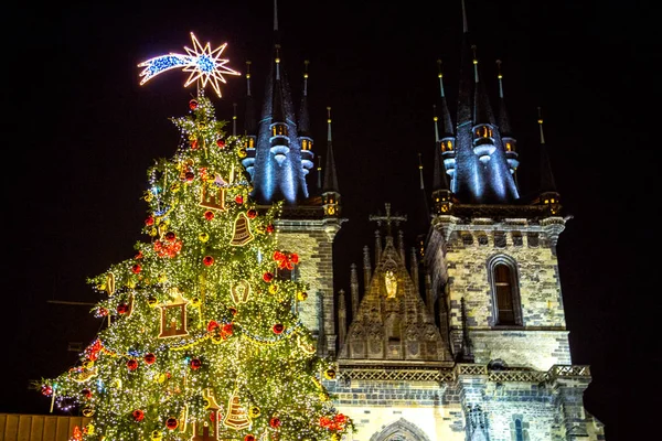 Decoración Árbol Navidad Pie Frente Catedral — Foto de Stock