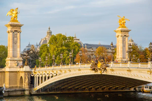 Alexandre Iii Bron Paris Frankrike Vackra Solnedgången — Stockfoto