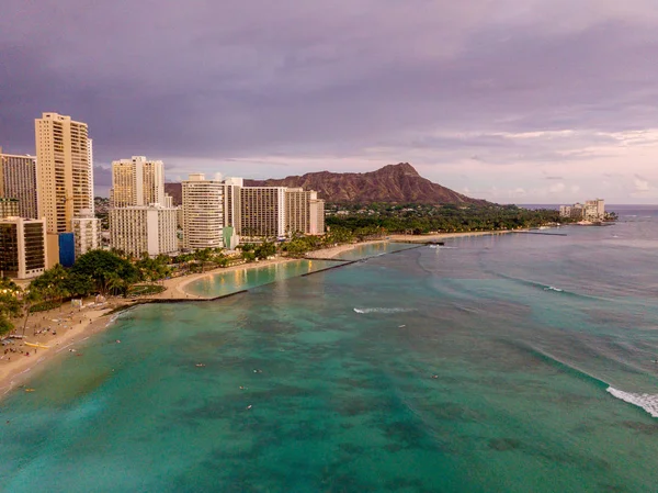 Romantischer Lila Waikiki Strand Sonnenuntergang Luftaufnahme Von Oben Auf Die — Stockfoto