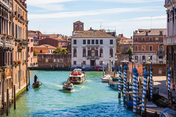 Bella Vista Sulle Tradizionali Gondole Sul Famoso Canal Grande Venezia — Foto Stock
