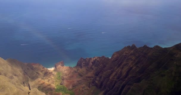 Geweldige Luchtfoto Van Het Exotische Paradijseiland Kauai Eiland Hawaii Kliffen — Stockvideo