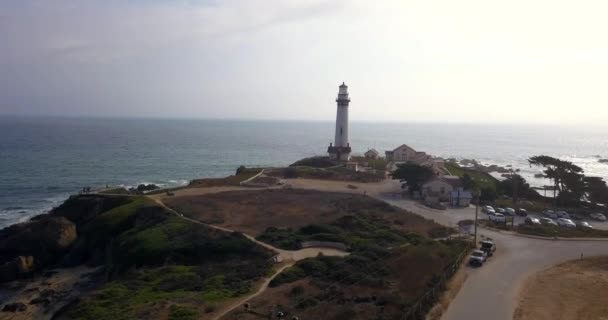 ピジョン ポイント灯台 サンフランシスコ近くの太平洋での空撮を驚くべき — ストック動画