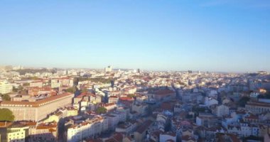 Sabah ışığı nedeniyle Sao Jorge Portekiz Lizbon eski kasabada havadan görünümü