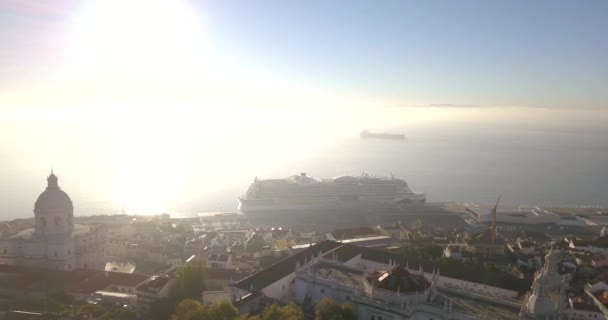 Vista Aérea Luz Manhã Sobre Cidade Velha Lisboa Pelo Castelo — Vídeo de Stock