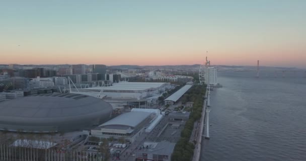 Csodálatos Naplemente Kilátás Lisszabon Városában Felvonó Modern Stadion Arena — Stock videók