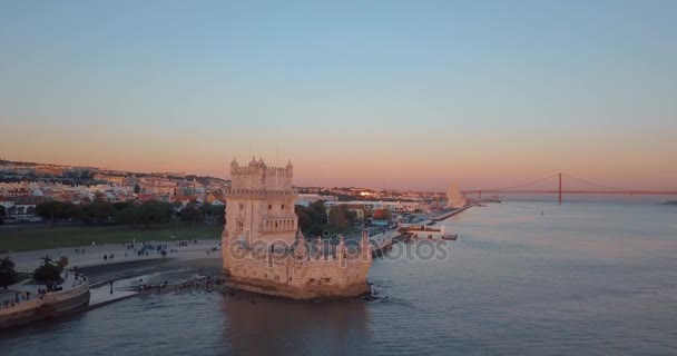 Büyülü Havadan Belem Kulesi Gün Batımı Görünümü Yukarıdan Lizbon Portekiz — Stok video