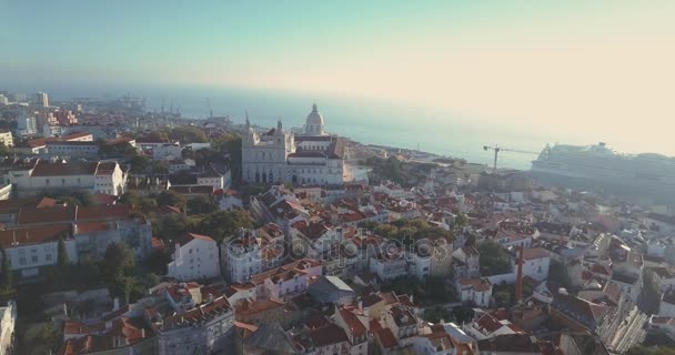 Vista Aérea Luz Mañana Sobre Casco Antiguo Lisboa Por Castillo — Vídeo de stock