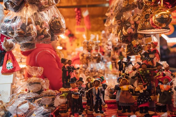 Leckeres Weihnachtsessen Und Bonbons Mit Glühwein Auf Dem Weihnachtsmarkt Deutschland — Stockfoto
