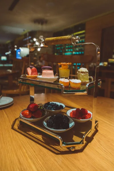 Chutné Odpolední Čajový Obřad Luxusním Hotelu Singapuru Dezerty Pečivo Občerstvení — Stock fotografie
