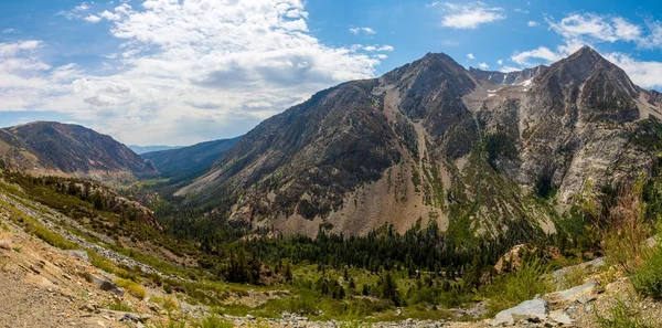 Wunderschöne Natur Des Yosemite Nationalparks Mit Wäldern Seen Und Bergen — Stockfoto