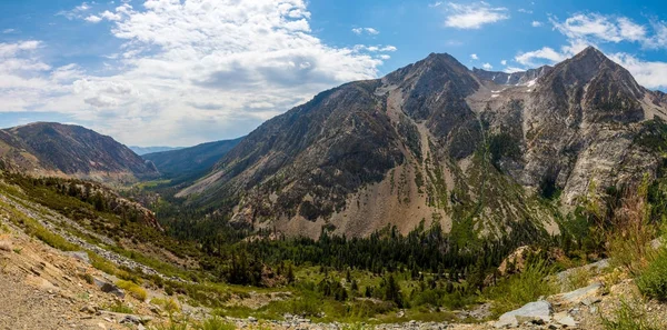 Hermosa Naturaleza Del Parque Nacional Yosemite Con Bosques Lagos Montañas — Foto de Stock