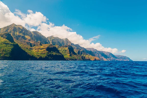 Красивый Вид Впечатляющие Скалы Побережья Пали Острове Кауаи Гавайи — стоковое фото