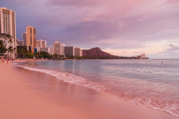 Schöner Waikiki Strand Lila Sonnenuntergang Absolut Erstaunliche Luftaufnahme Auf Der — Stockfoto