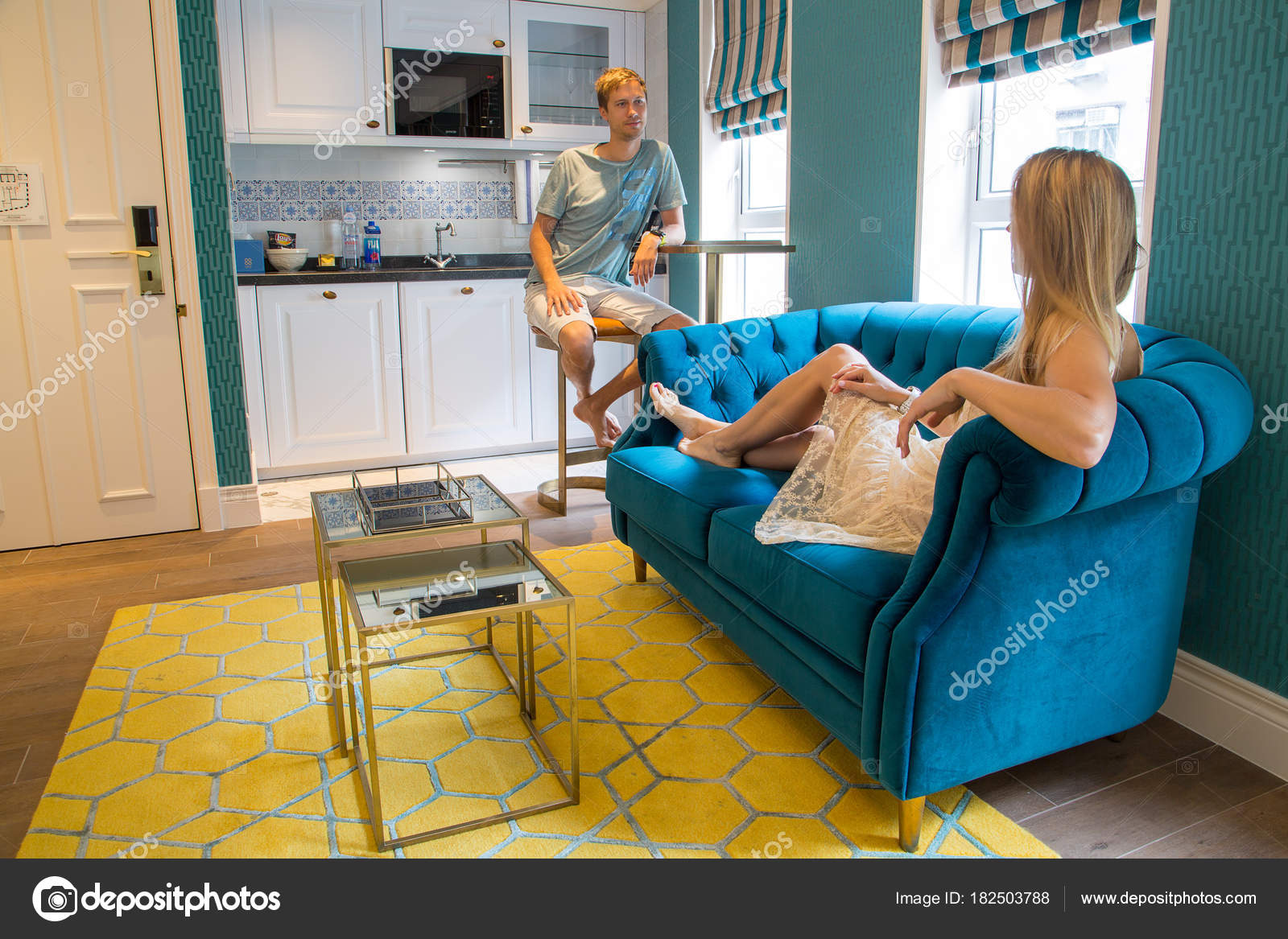 May 2017 Hong Kong Hollywood Hotel Young Couple Sitting