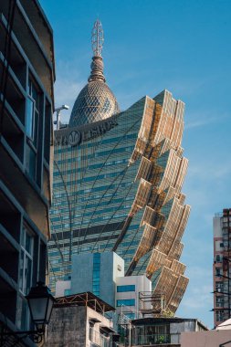 Makao - 30 Mayıs 2017: Grand Lisbua Hotel, Macau, Çin'de en yüksek binası Macau görünümü. 