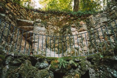 The Regaleira Sintra, Portekiz'de bulunan Palace (Quinta da Regaleira) mimari unsurları