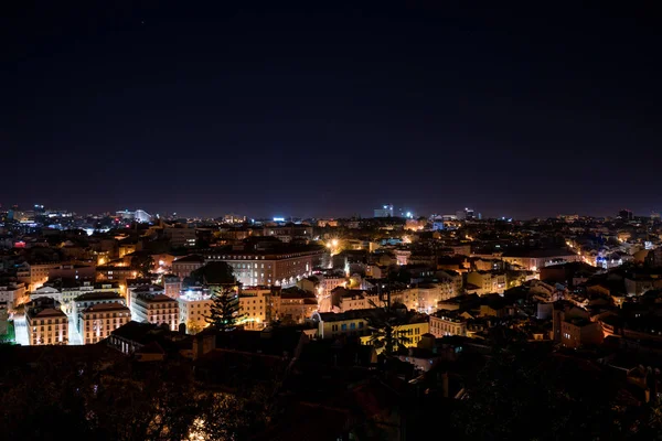 Pięknej Nocy Lotu Ptaka Widok Miasta Lizbona Góry — Zdjęcie stockowe
