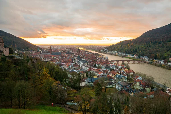 Hermosa Vista Aérea Del Casco Antiguo Heidelberg Alemania Durante Atardecer — Foto de Stock