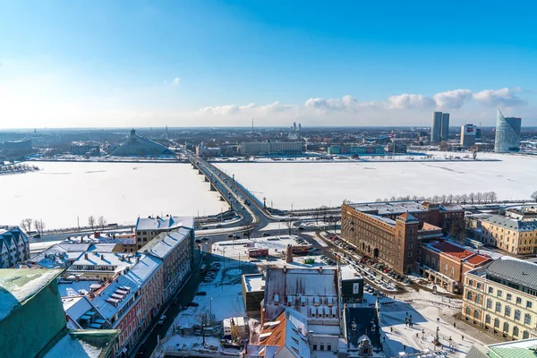 Riga Lettland Januari 2018 Flygfoto Bron Över Floden Daugava Vintertid — Stockfoto