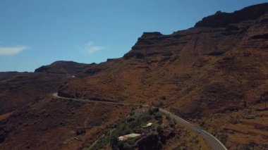 Büyük Kanyon tepeler ve sinematik çekim ile yukarıdan Dağları havadan görünümü