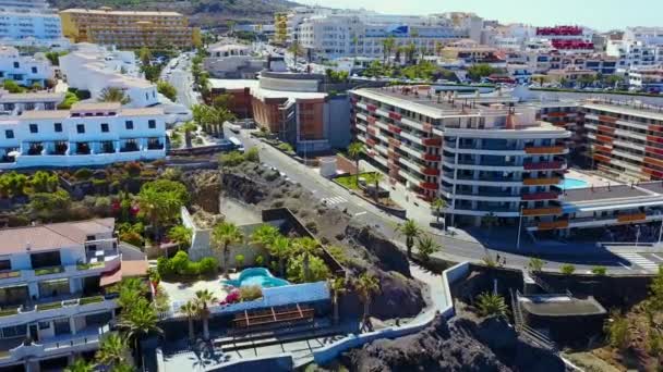Gigantes 城附近的悬崖 从上空鸟瞰城市 — 图库视频影像